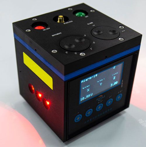 The magnetic suction cup is adsorbed to the surface of the object to be detected